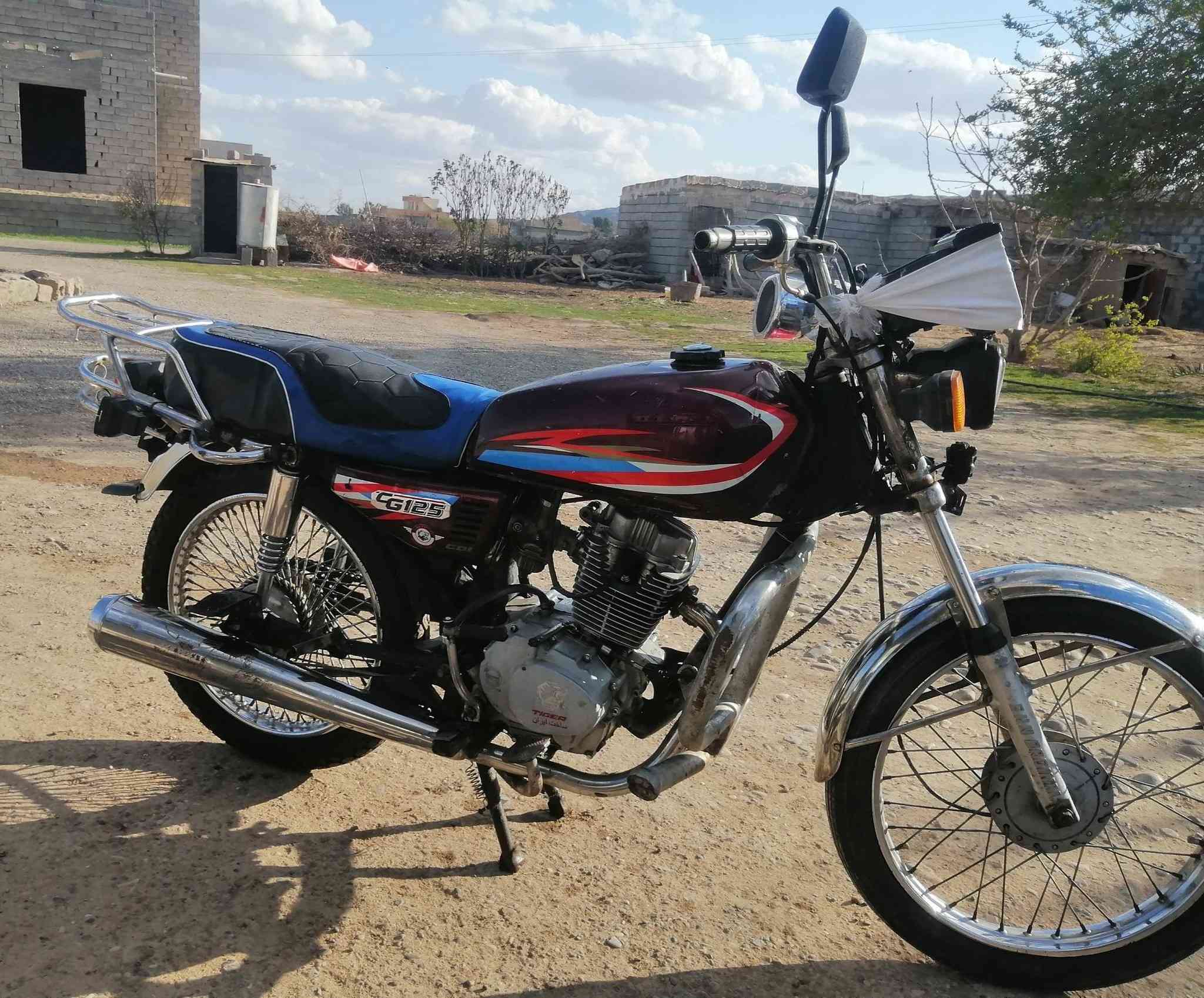 اسلام عليكم ماطور موديل17 اربعه گير ♕ للبيع شغال معمر جديد كاربائيات شقاله السعر 230 وبي مجال قليل
 الاستفسار ***********꧂
