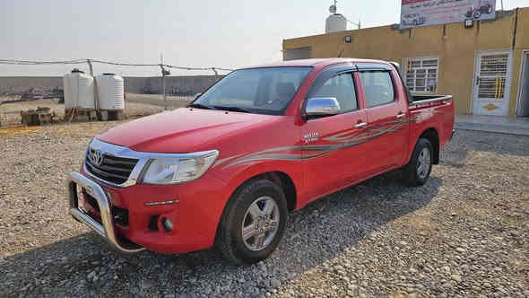 سياره بيكم هيلوكس للبيع او مراوس 2015  ماشيه 190 حقيقي رقم واسط دولي جديد شاصي 19 اوتوماتيك مكفوله كفاله عامه جاهزه تخم تاير جديد تبريد شغال حداديه جديده سياره جديده كارتون فول نظافه السعر 235 وبيه مجال ***********
