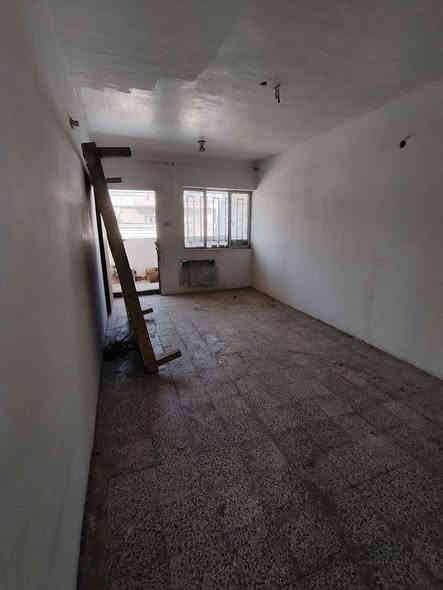 🏡 بيت للإيجار
📐 المساحة: 120 متر
🛏️ يحتوي على 3 غرف نوم
🍽️ مطبخ
🛋️ صالة
🚿 خدمات
🚗 كراج

📞 للاستفسار أكثر يرجى مراجعة مكتب أرض القمة
📲 أو الاتصال عبر الرقم التالي:

💬 يوجد واتساب ***********
***********
