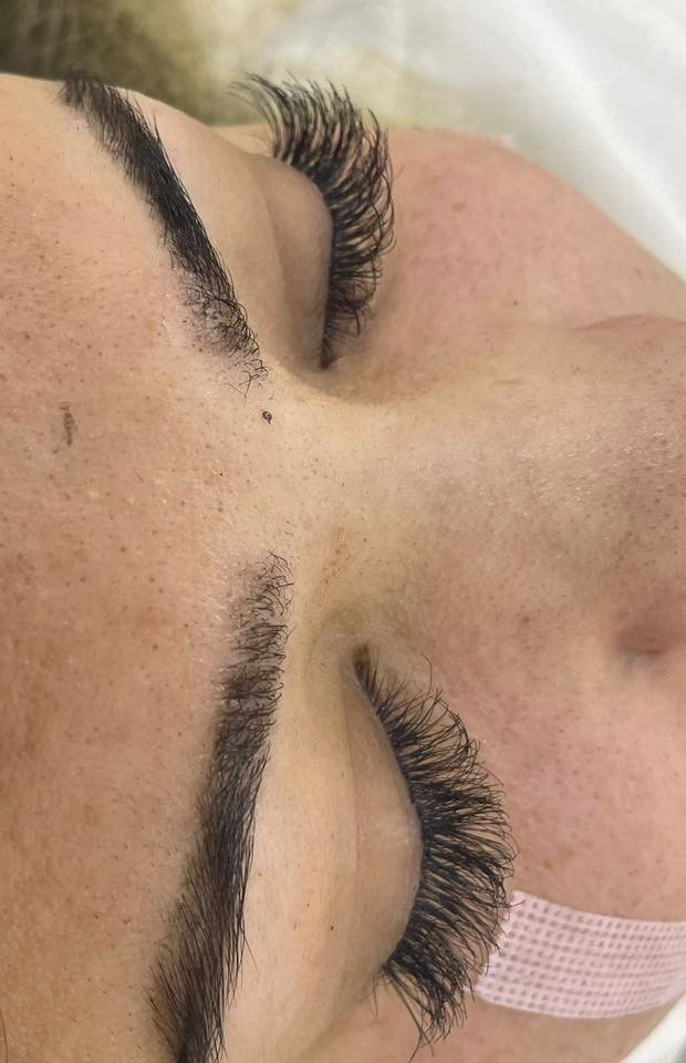 بناء على طلب الزبائن مددنا عروض رأس السنة للأسبوع القادم وبمناسبة ولادة الإمام علي عليه السلام  يوم غدا قص وشسوار ومعالج الكافيار بالبخار سعر البكج ١٠ ليوم واحد فقط 
زورونا ونورونا نستقبلكم يوميا بكل حب من الساعة ١١ إلى الساعة ٩ مساءا للحجز والاستفسار على الأرقام ***********  ***********
