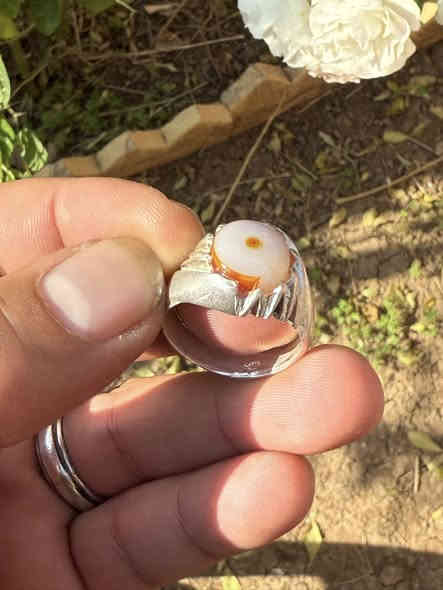 متاح 
خاتم :سليماني هندي عطف  
القياس :23
صياغة : فضه 925 ثقيلة 
رقم الهاتف :***********
يوجد خدمة توصيل لجميع المحافظات
