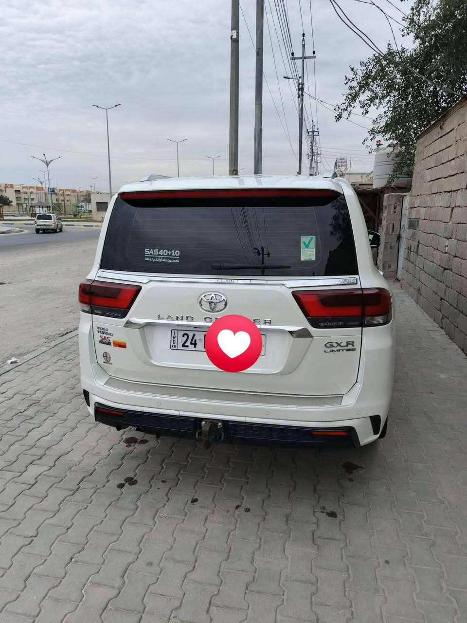 السلام عليكم لاندكروز 24 ساز أبو الضمان لمتد أصل توين تيربو فول مواصفات مغلفة نانو حماية كفالة من كلشي حتة الزلغ والرصعة ماشية 44الف تبديلات دهنهة شركة ساز رقم دهوك بسمي فحص وهزة كلة جديد  السعر 750 وبيهة مجال قليل حك الجية عنوان السيارة بصرة رقم الهاتف ***********
