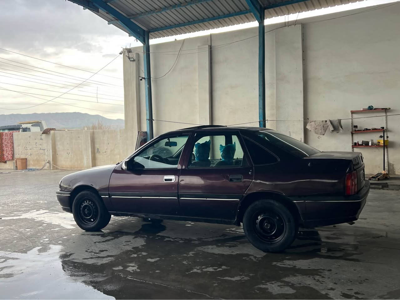 ٣٤$ مەعمەلە 

١٩٩٢ مەکینە ٢٠ بئ دەحم و لیدراو لۆک نمونە 
جوار تایەی لۆک چکەی تئ نیە نمونەی جوای خاوئنی 
مالی دۆستە چەکوشی پئوە نیە لە تەقتەقم 

نرخ // ٣٤ مەحمەلە
شوئن //تەق تەق 
ژ.م // ***********
ژ.م *********** كويسينجاك, أربيل
