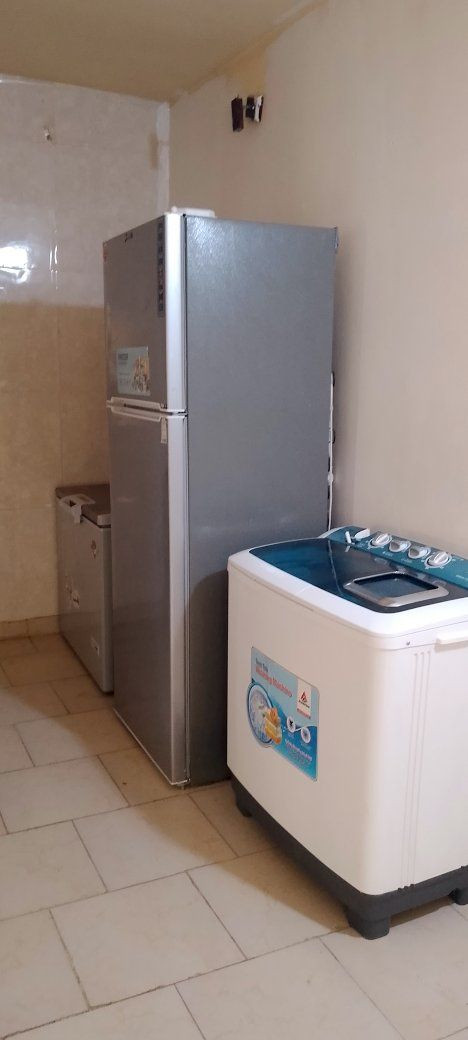 للبيع كلهن جدد ستعمال قليل علشرط جدد 
ثلاجه 300
غساله 200
مجمده 250
طباخ 100


**إذا كنت صاحب هذا الإعلان وتريد حذفه لأي سبب، رجاءا أرسل رسالة إلى الدعم الفني**