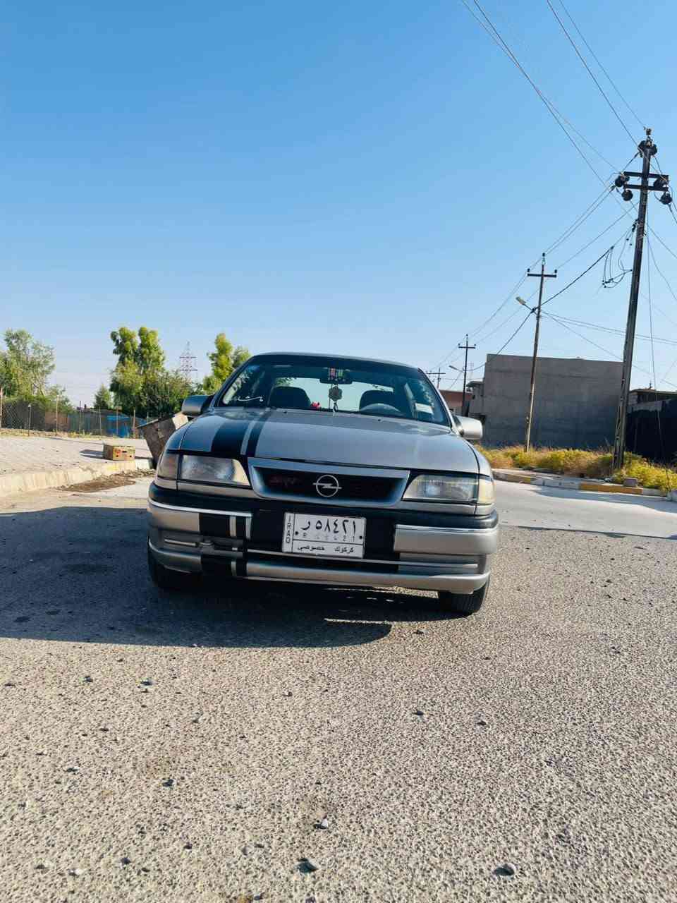 سلام عليكم 

اوبل فكترا مديل 1993. محرك 1800.  رقم كركوك . 
دفتر بانزين بيها.  سنويه تنتهي 2027شهر 9يوم 11.
مصبوغه لجماليه . بدون حادث. بدون الاخياس. المحرك بي خيط بخار .سياره خير من الله مالت جناي 
السعر:46 وبيها مجال شي قليل لشرايه 
مكاني:كركوك حي العسكري 
رقم الهاتف :***********
