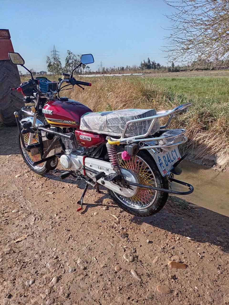 سلام عليكم دراجه تايكر للبيع مديل 23  مابيه نقص كله شغاله محرك مامفتوح سعره 600وبيه مجال ديالى الخالص


**إذا كنت صاحب هذا الإعلان وتريد حذفه لأي سبب، رجاءا أرسل رسالة إلى الدعم الفني**