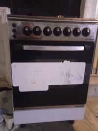 طباخ جديد • عيون شغالة • فرن شغال