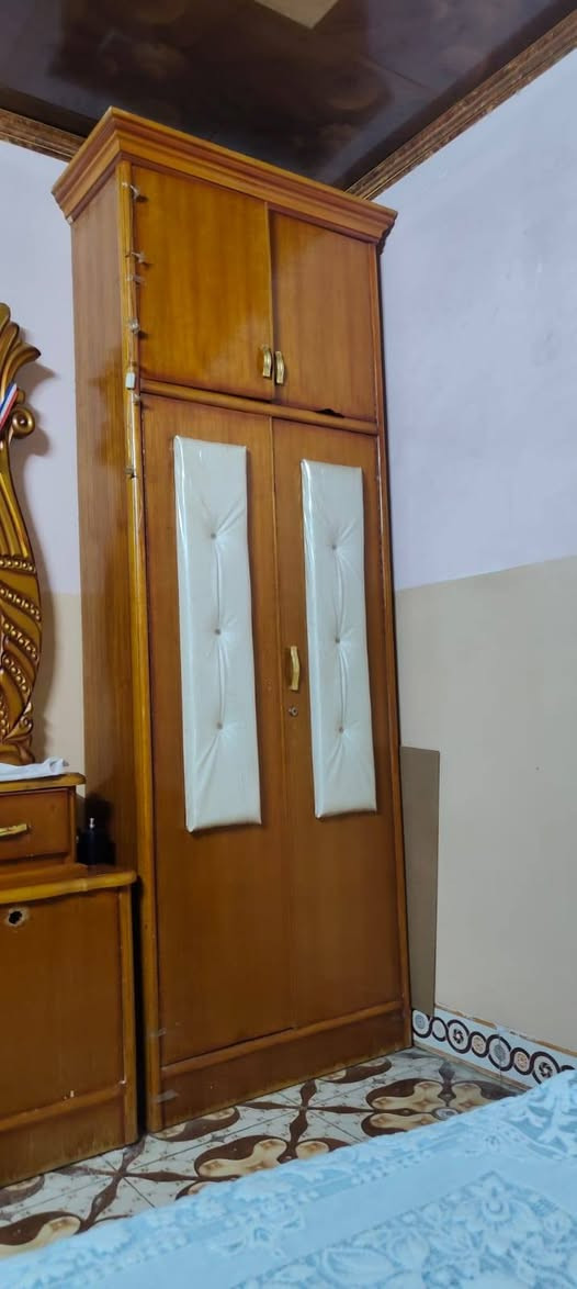 سلام عليكم فرفه للبيع السعر 900  رقم *********** بي واتساب
