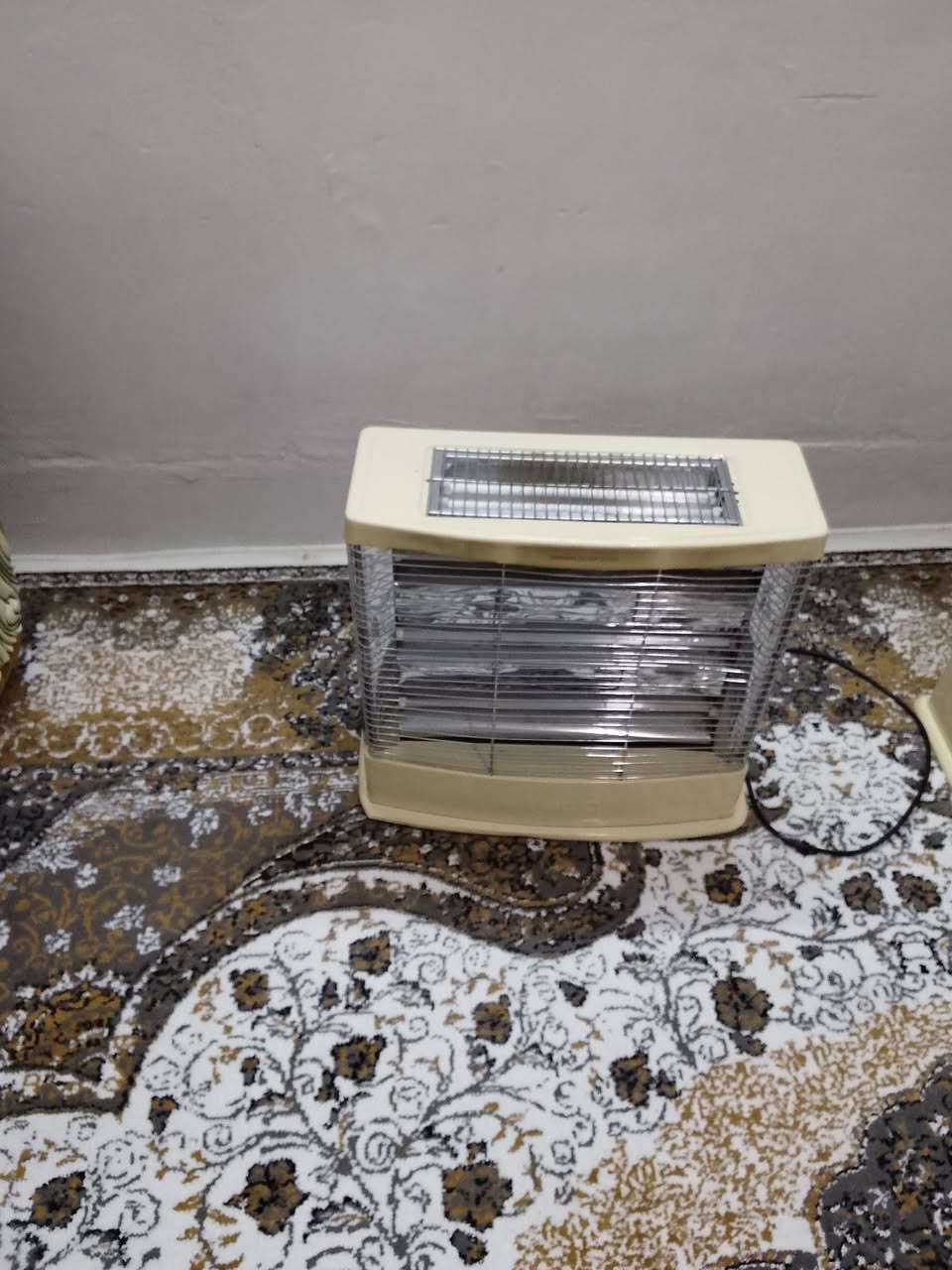 هيتر عدد 2 شركه نوال اخو جديد استعمال حيل قليل  العنوان تيراوه شارع 30قرب حمام  ***********/***********
