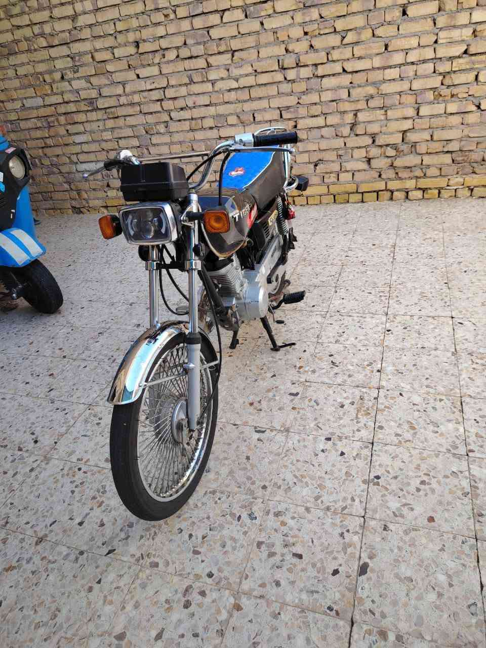سلام عليكم اللبيع دراجه تايكر موديل
2021 وراق سكنر سعر 750 وبيهة مجال


**إذا كنت صاحب هذا الإعلان وتريد حذفه لأي سبب، رجاءا أرسل رسالة إلى الدعم الفني**