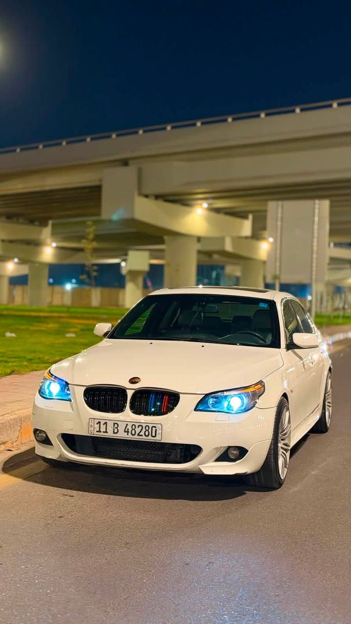 سلام عليكم حبايب 
بيع او مراوس 
E60 530. 6 سلندر N52 
موديل 2007 
سياره فول مواصفات 
اصل تو ويل 
اصل N52 
شاشه وسلايت ومري قلاب 
كت m5 كامل 
ويل 19 اصلي m 
مشط ستيرن كهرباء يعني فول خفه 
سياره بدون اي نقص كامله للاخير ترايك وين ما يعجبك 
مصروف عليها كلش هواي 
سعر 112 وبيها مجال حك الجيه 
وماكو هيج نضافه بهيج سعر 
مكاني بغداد الرصافه 
***********
