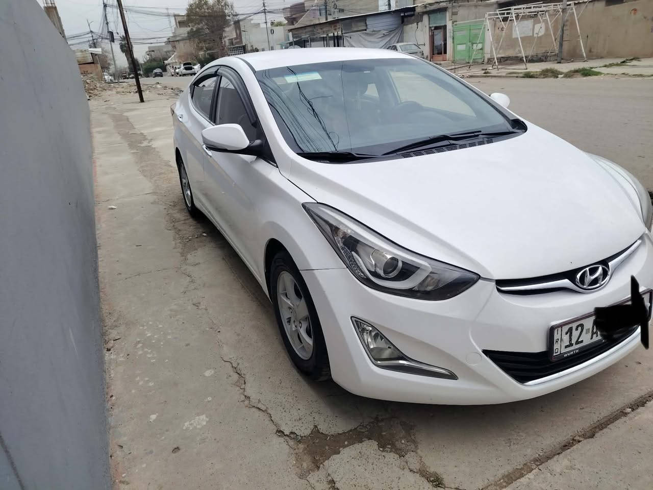 السلام عليكم 
سيارة أفانتي باسمي موديل 16 للبيع بسعر 128 
ضررها قطعة تبديل فقط باقي السيارة شرط 
الموصفات قطعتين تبريد هيتر كشنات + ستيرن 
للاستفسار ‭0771 805 7186‬ / ‭0751 770 4062‬
