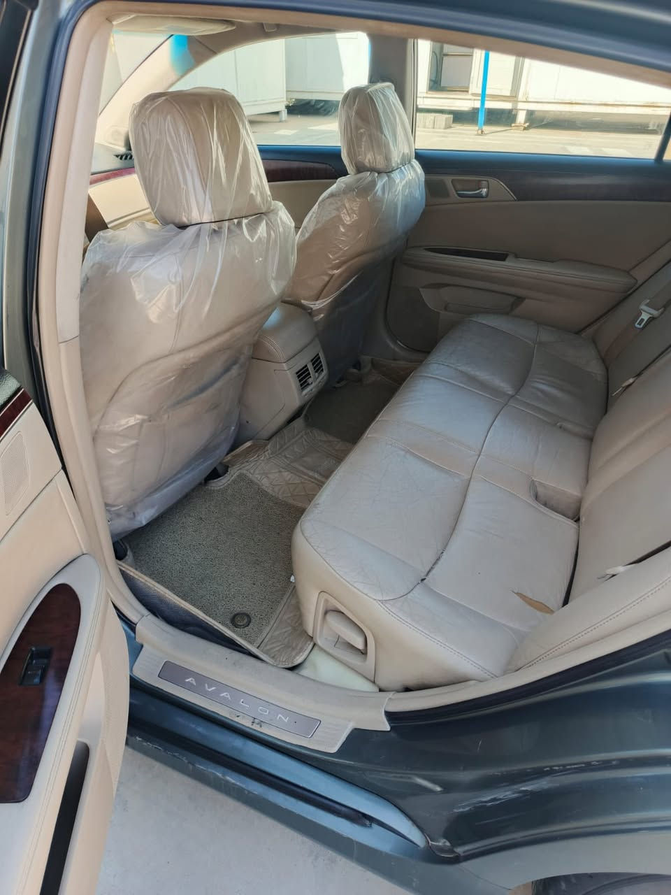 افلون 2011
 محرك 6 3.6
 كير أوتوماتيك
 لون خارجي أخضر زيتوني
 فتحة سقف
 كراسي كهربائية
تدفئة كراسي
 كاميرا خلفية
منضومة غاز 60 لتر 
مبدل قطعتين جاملغ + بنيد
ماشيه 190 الف
كير مكينه صدر نظافه
*********** asia
