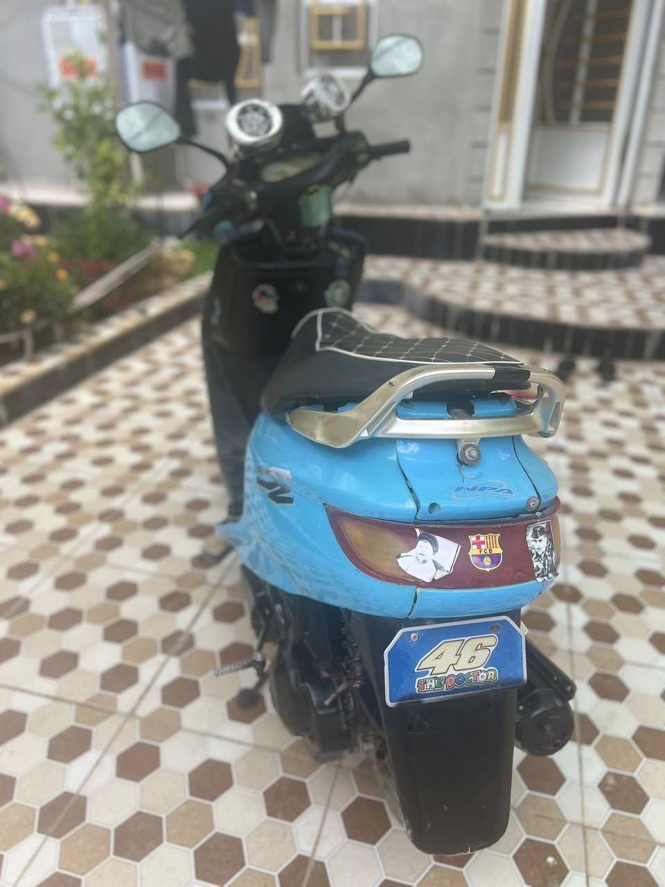 دراجه فراشه للبيع
كلشي شغال سعر 350 ألف بيه مجال ***********
