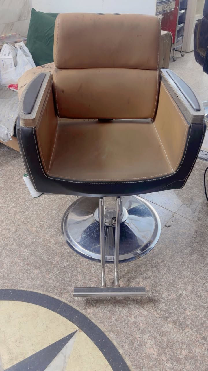 غراض البيع  بأسعار مناسبه. العنوان بلديات شارع الكنيسه


**إذا كنت صاحب هذا الإعلان وتريد حذفه لأي سبب، رجاءا أرسل رسالة إلى الدعم الفني**