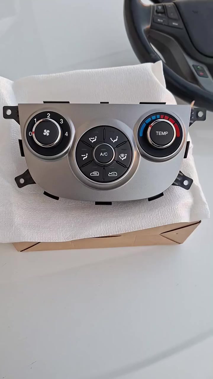 يتوفر لدينا ادوات سورنتو سنتافيا سبورتج توسان جديد ومستخدم الرمادي شارع ٦٠ قرب مستشفى الرازي للاستفسار الاتصال على الارقام التاليه *********** / ***********
يوجد توصيل لجميع المحافظات
