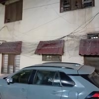 دار للبيع ٧٠م ركن الواجهة ١٧م الدار عبارة عن طابقين ٤غرف نوم وصالة ومط...