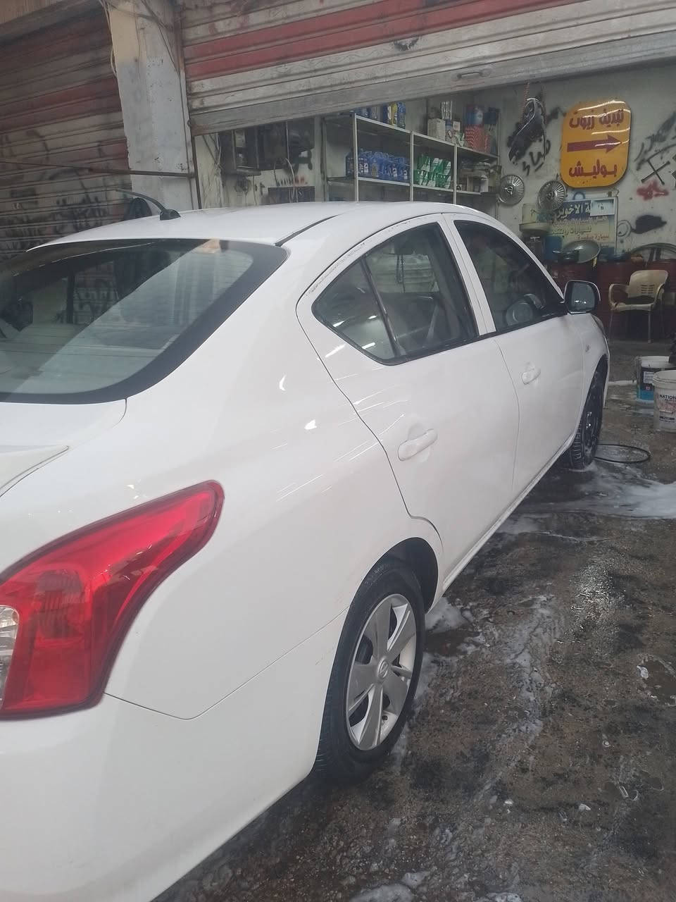 نيسان سني هندي ٢٠١٩ بغداد سنويه جديده ٣٠٣١ رقم انكليزي جديد بيها بابين و جاملغ 100$ رقم موبايل *********** مكاني بسمايه
