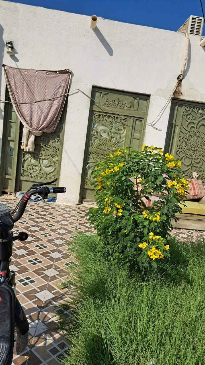 دار البيع بحي الصدرين
بيت كامل بنا۽ بلوك بس مرتب وحلو
كامل غرف عدد ثنين
صاله + دوانيه
مطبخ حمام داخلي
تواليت خارجي فقط
سعر 88 وبي مجال قليل
مساحه 250 طابو صرف
الستفسار مراسله صفحه
او نتصال ع رقم ***********
وتساب متوفر
