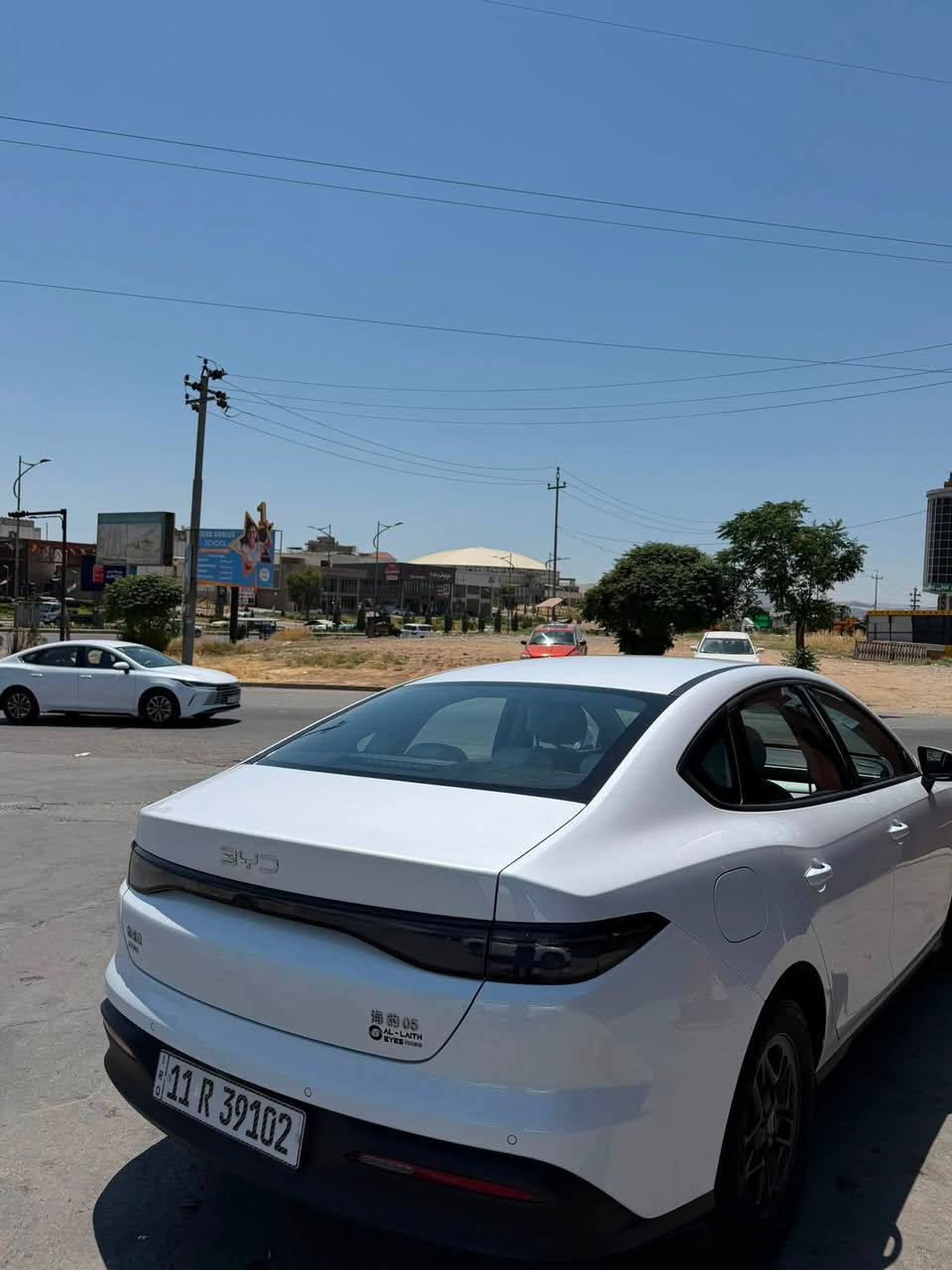 سلام عليكم 
byd سيل 5 
موديل 2025 ماشية 9 الف بأسمي تحويل مباشر 
مكفولة كفاله عامة وياها ملحقاتها 
السعر 19,500 
مكاني علي صالح مقابل مرور الطوبجي 
للاتصال / ***********
