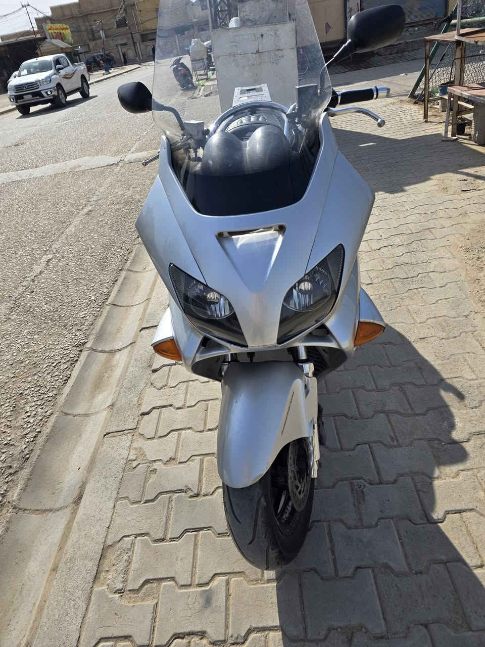 السلام عليكم
فورزه0.6  نظام ABS لايت،زنون محرك وكلجات ودسكات،دبلات وفيتبم كله جديد 
رقم انكليزي باسمي  
للبيع مكاني نجف سعرها مليون و600
*********** للاستفسار واتساب موجود
