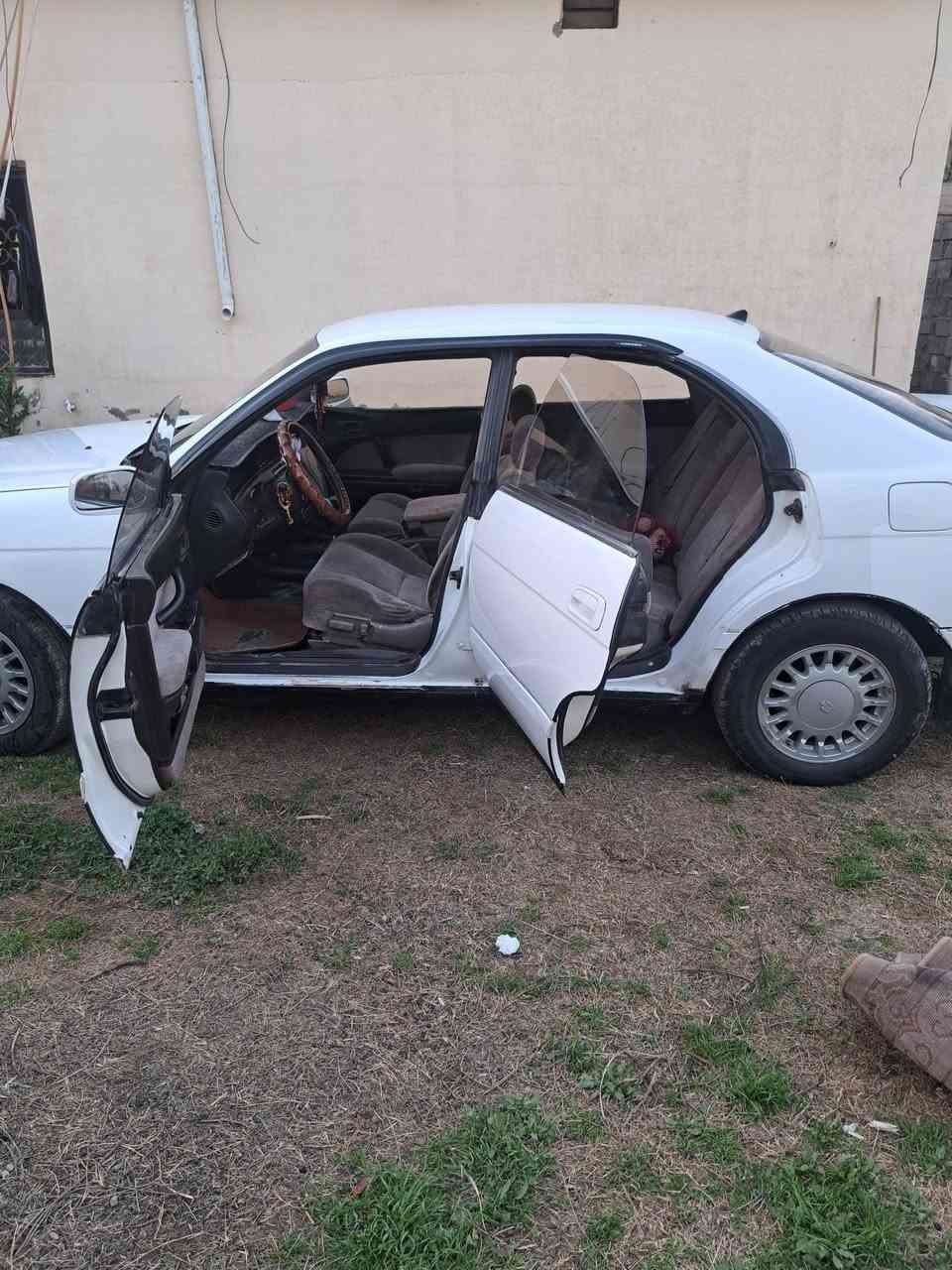 السلام عليكم
سياره كراوان بطه للبيع موديل 92
سنويه لل30تحويل ثاني يوم
كير مكينه شرط تبريد ثلج❄️
تخم تاير صدر امامي خلفي
كهربائيات كلهة شغاله
كشنات كهربائي 
صبغ حزام مكفوله من الكص ونقل جثه 
المكان ديالى شهربان
السعر 56وبيهة مجال
رقم الهاتف ***********
