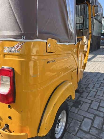 سلام عليكم 22 رقم بغداد كفاله كشر ومكينه تكتك جديد سعر مكاني البياع حي العلام ***********
