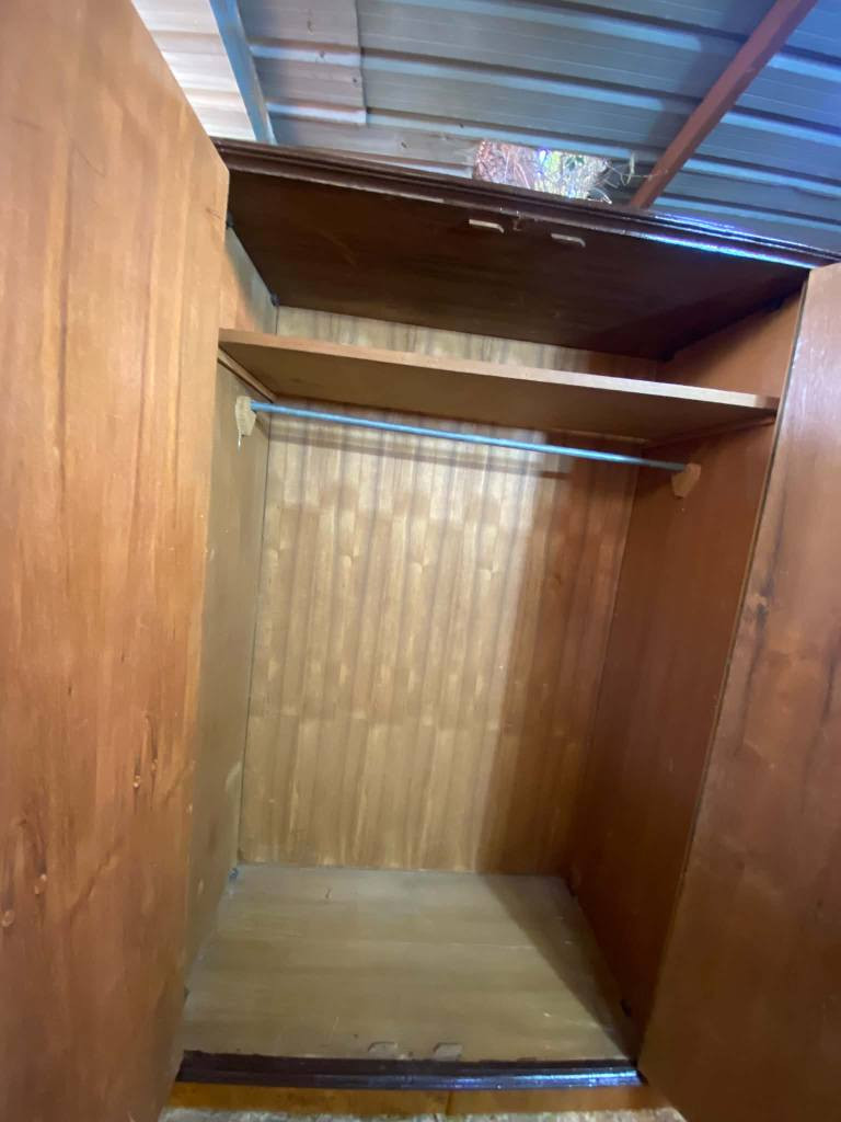 قنصور ست ابواب نظيف جدا داخل خارج  صاج  ظهر جنبر صاج السعر 225 للاستفسار *********** موصل, نينوى
