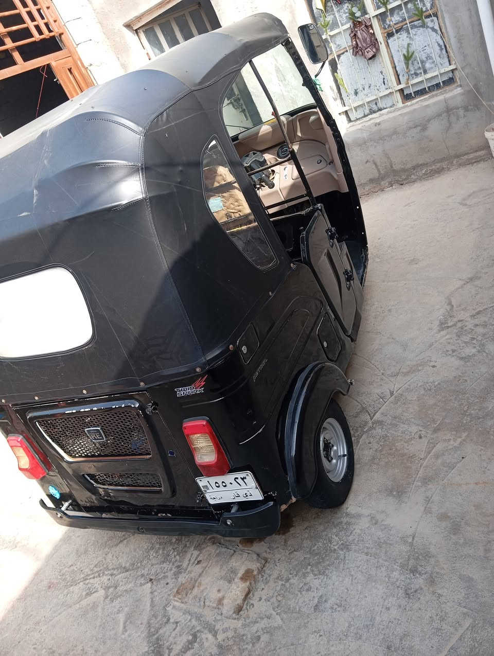 تكتك البيع 22شهر 10 كفاله عامه كشره ومكينه رقم ماعده ضربه بلغد ومرجعه بلاد مكينه  كفاله مكاني رفاعي سعر 8700وبيه مجال بصيط الشراي ***********
