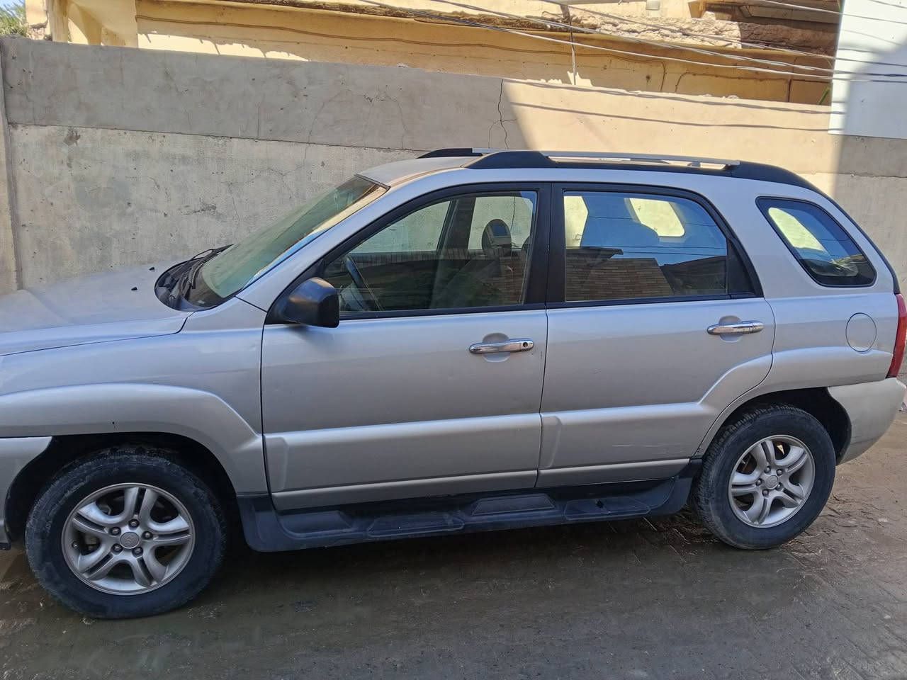 السلام عليكم 
للبيع كيا سبورتج اربيل 2008اربيل
بيها جاملغ ايمن تبديل وارد كوري 4ويل مكينه 4سلندر 5ويل كب ألسعر 105$وبيها مجال 
***********
