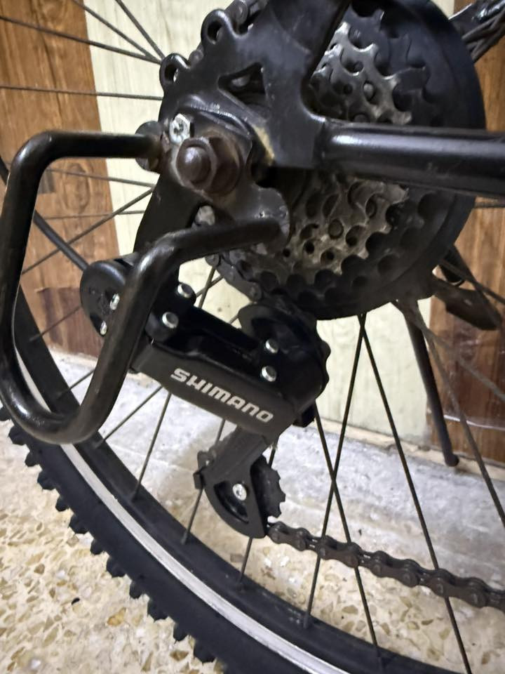 دراجة هوائية شريكة شوفرلية مختوم أمريكي 🇺🇸 

قياس 26 جبلي 

المعدن ألمنيوم 

المكينة 6/3

السعر 160 الف دينار 

عنوان المحل موصل أيمن تقاطع شارع كنيسة الساعة🚴‍♂️🚴

يوجد توصيل 🚚 كافة محافظات العراق 🇮🇶 

☎️***********
