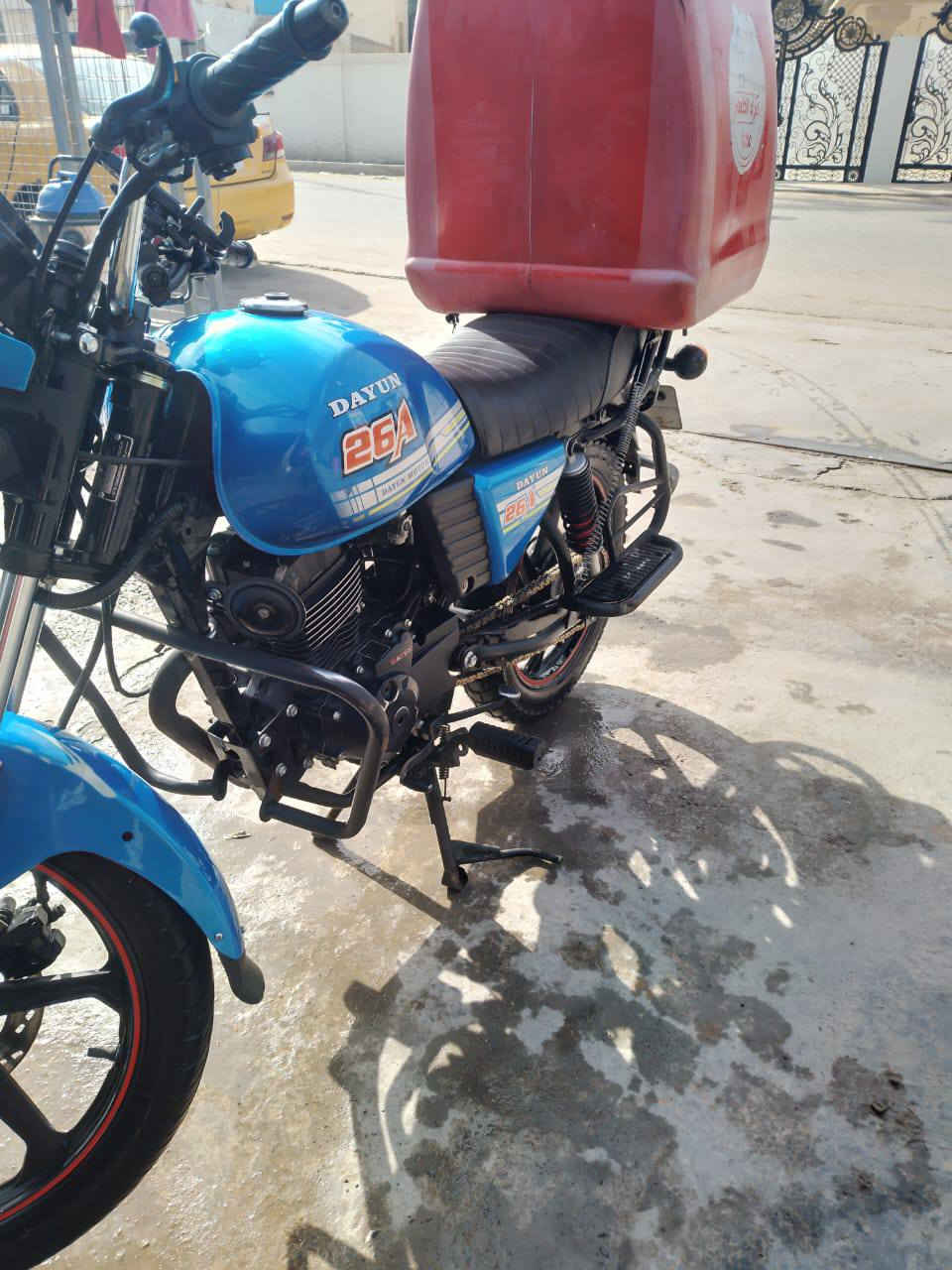 السلام عليكم دراجه دايوان كلاسك2025رقم اربيل بسم الشركه ماشيه30الف الدراجه خير من الله ماناقصها شي
السعر2400وبيها مجال للشراي مكاني بغداد البنوك
***********
