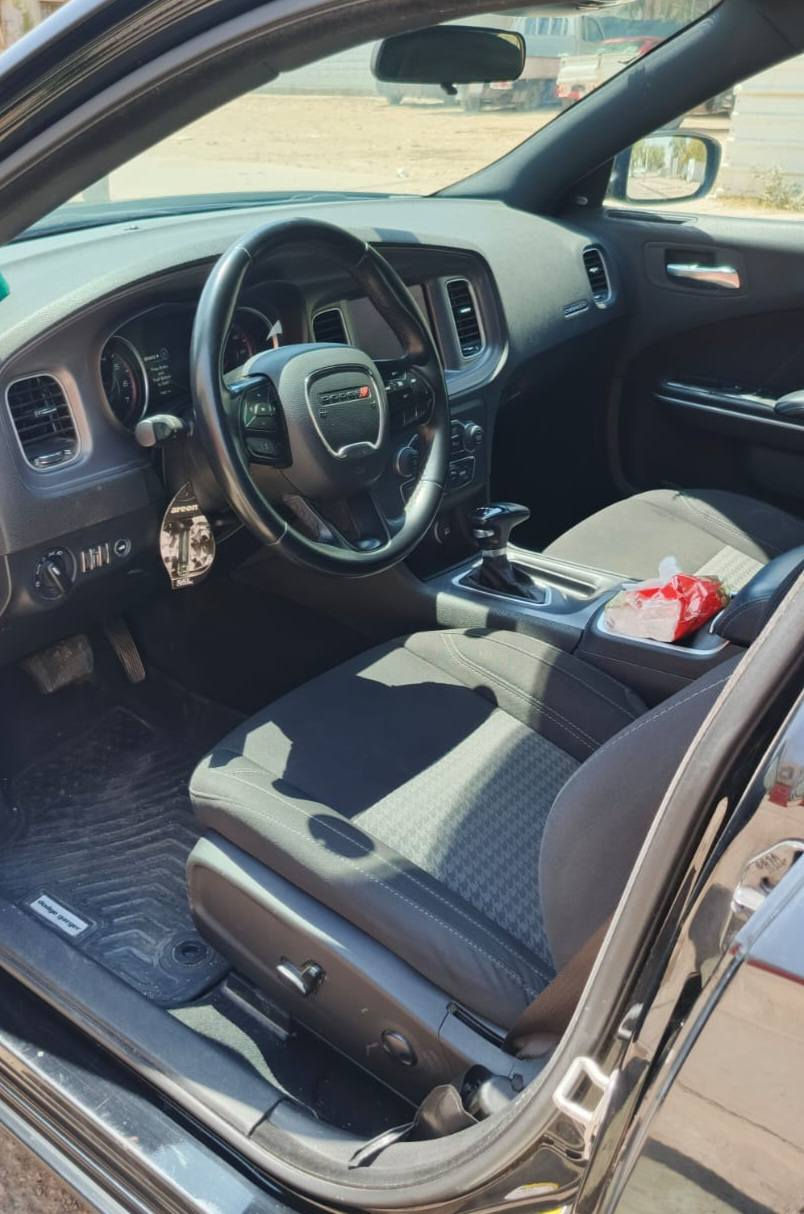 جارجر SXT موديل 2023 
مكفوله من الصبغ كلشي بيهه على وضع الشركه
بأسمي شرط التحويل
رقم الشاصي بالصور
السعر 235$ وبيهه مجال للشراي 
العنده بنظافته وأقل من سعري اني شراي
الشراي يتصل الخاص مغلق 
*********** أربيل, العراق
