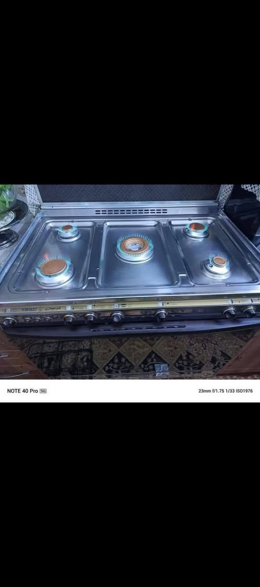 سلام عليكم صيانة ابوعلي تقدم الكم تصليح وتنضيف وبوليش وتبديل قطع قيار جميع أنواه الطباخات الغازية شغلنا موقعي في المنزل نجيكم (24ساعة متواجدين) اتصل وتدلل
واتساب وعلى الخط(***********)
