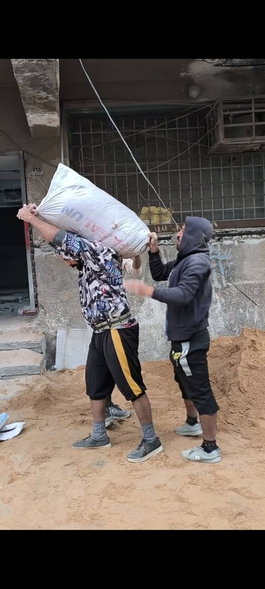 سلام عليكم كادر ابو علي لتصعيد كافة مواد البناء على ظهر مكاني بغداد أتصل وبخدمتك ***********
