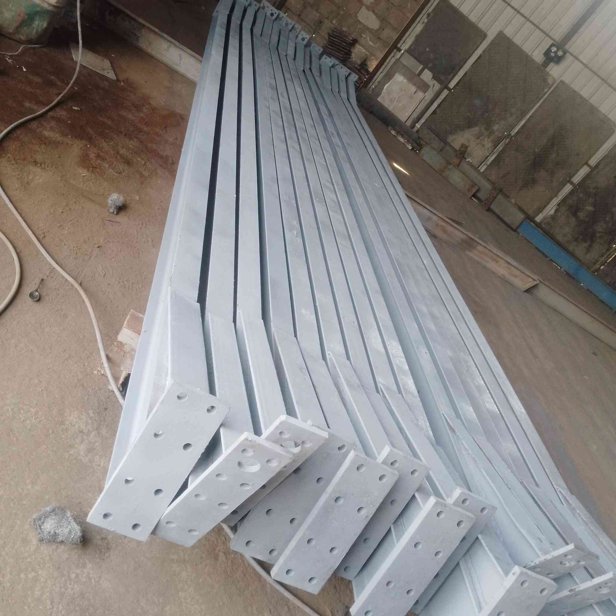 جملوان فقط قواس كامل العرض 15متر والنزال40والارتفاع 5وانص ***********
