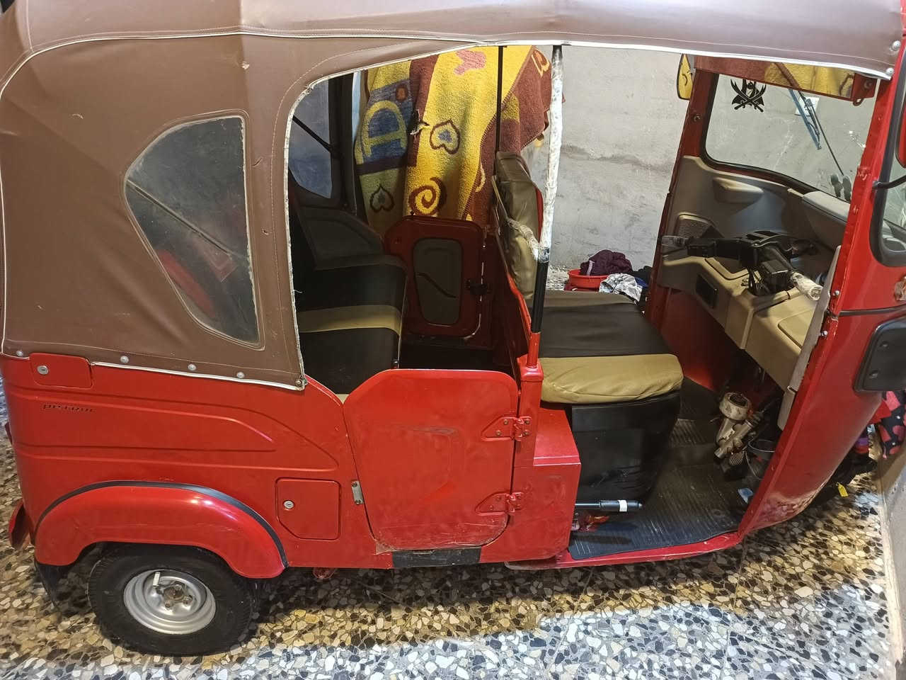 سلام عليكم للبيع 2022 مرقمة مكان مدينة صدر ***********
