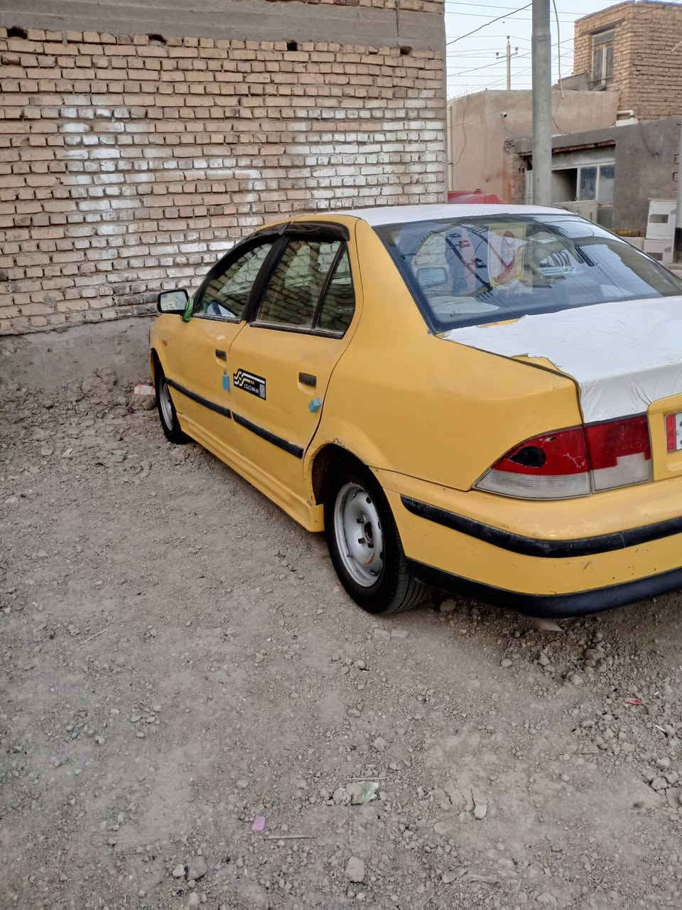 السلام عليكم سمند ٩ للبيع رقم انكليزي بغداد ٤ تأيرات جديده شاشه تاب عظم صاحي ماكو اي خياس من جوه 23 ورقه وبيها مجال سياره مصفره هيئه وغرامات ..***********
