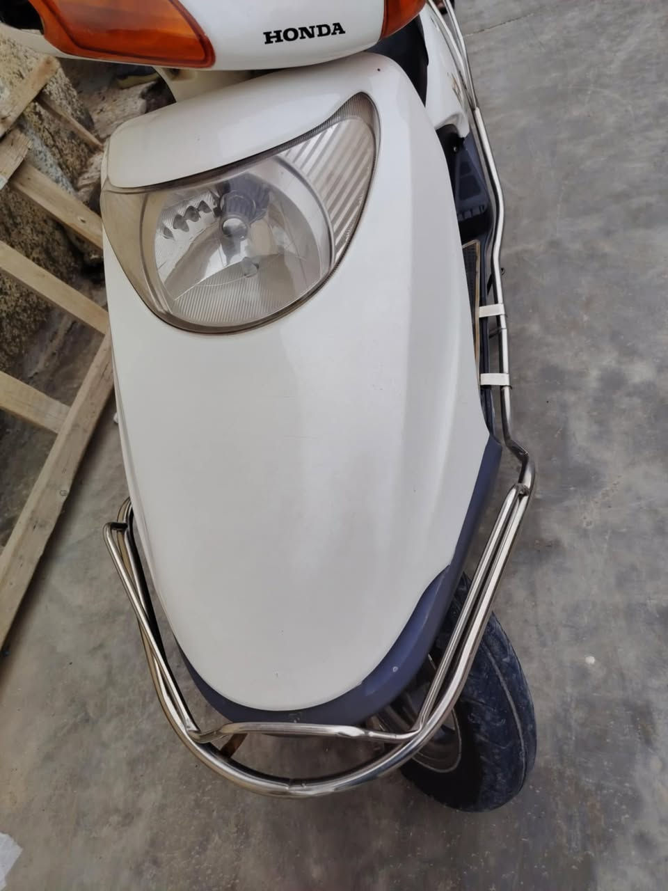 سبيسي ماليزي اخت الربه  سلف وهندر. جنطه تقفل كهربايات كله شغال  دراجه حلوه وناعمه شلعه ومعدل مكاني كوت الفلاحيه السعر 450 وبيه مجال قليل شراي يتصل لايعلق رحمه الولديكم لاتكسر بحلال الناس الاستفسار رقم ***********  دراجه جديده
