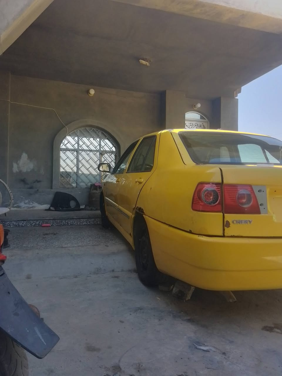 لسلام عليكم شيري كوين موديل 10 سيارة جاهزة مكينة كير جديد حدادية حلوة داخل نضيف رقم بابل تحويل ثاني يوم علية هيئة 300 غرامات مصفرة للبيع سعر 20 مكاني بغداد خاص مفتوح هاذة رقمي ***********
