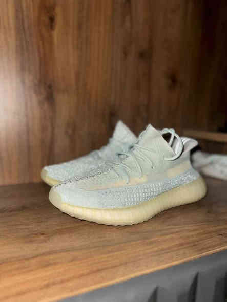 حذاء ايزي اديداس القياس42 يلبس 41 النضافه 100‎%‎ السعر 40 الف للاستفسار ***********
