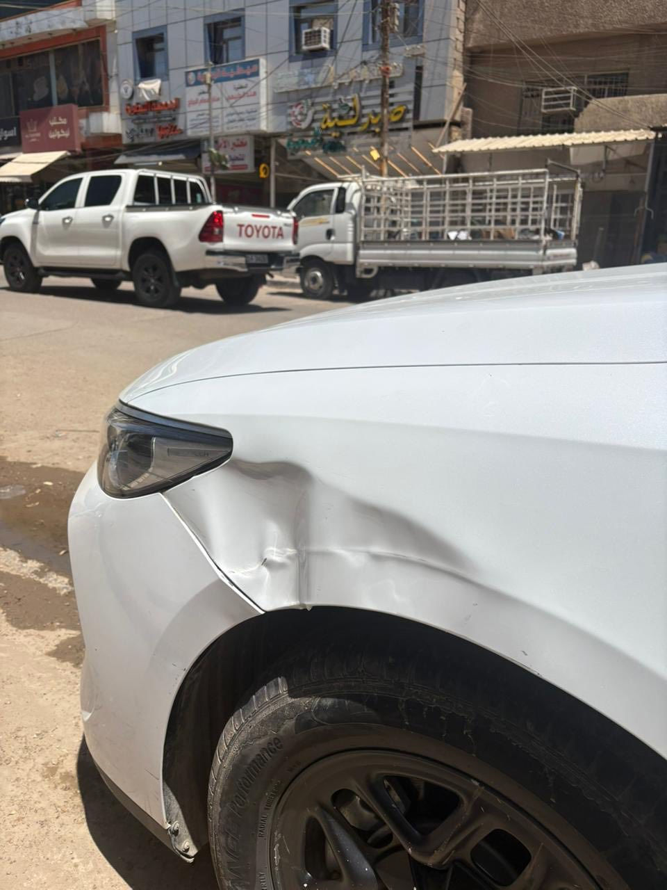 السلام عليكم
BYD كن بلص 2025 
ماشيه 25الف 
رقم بغداد باسمي تحويل ثاني يوم 
بيه طخه ابيعه ع وضعهه باقي سياره كفاله عامه 
مواصفاتهه معروفه 
داخل بيجي 
بصمه +بصمه ابواب 
تشغيل عن بعد 
اشاير مري 
شاشه وكامره 
عداد ديجتال شاشه 
وضعيات قياده اربعه 
لايت ليد وزنون 
بكلايت ليد 
اوتو هولد سايد بريك كهرباء
تحكمات ستيرن جهتين 
مثبت سرعه 
تسارع من 0-100 
ويلكب اسود طافي
بعد بيه هواي مواصفات 
مكاني بغداد 
***********
