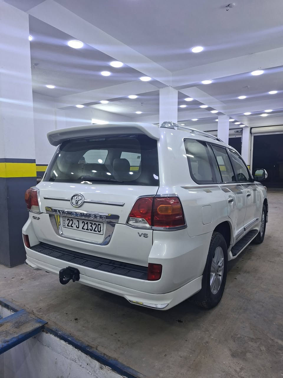 للبيع لاندي اكروز موديل 2012 السعر 365 العنوان صلاح الدين بلد /***********
