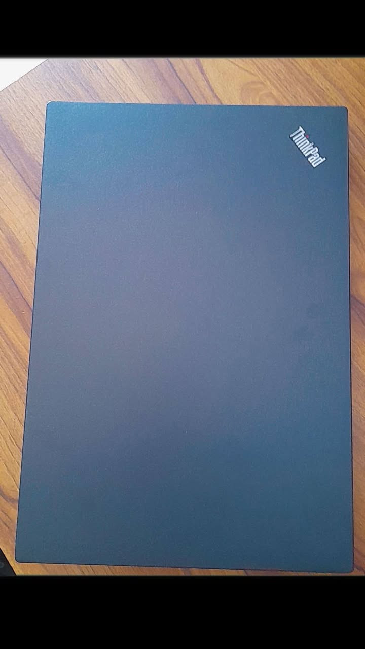 لاب توب لينوفا Core i5 Rm 8    Hard500 بطاريه ساعه ونصف شاحن اصلي للبيع بسعر 175000 الف العنوان العبيدي رقم الموبايل ***********
