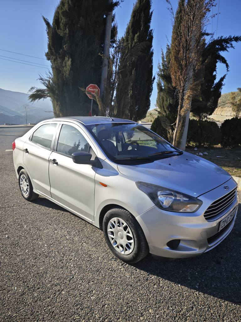 فۆرد فیگۆ ٢٠١٦. V4
گێر تۆماتیک
ناو رەساسی 
تەنها سندوقی بۆیاغە بێ ناوگرتن 
گێر و مەکینە بە شەرت 
تەقە و ڕەقە بە شەرت
٨٨ گەڵا و مەجالێکی کەم
***********
*********** دخان, السليمانية
