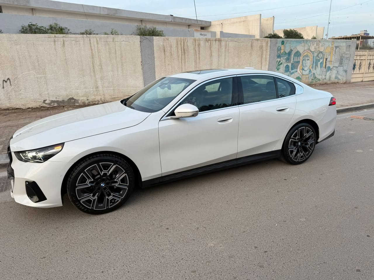 أسلام عليكم بي ام دبليو فئة 530i موديل 2025 وارد امريكي كلين تايتل بدون حادث مكفوله كفاله عامه رقم سليمانيه السعر 48 ونص للمعلومات اكثر التواصل عل رقم التالي ***********
