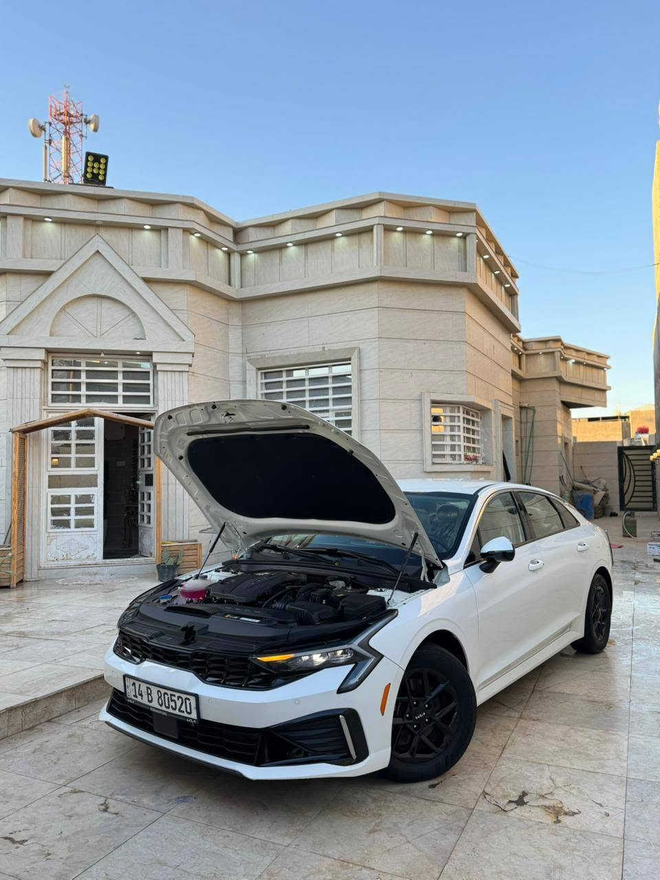 يا الله k5 2025 للبيع
السلام عليكم للبيع k5 2025 كفالة عامه وارد امريكي داخلها تخريب جامات فقط وصور امريكا موضحه بالمنشور 
داخله كتاب شهداء مرقمه وكامله السياره جديده بمعنى الكلمه السعر 205 $ العنوان البصرة مناوي لجم رقم تلفون 
***********
*********** واتساب
