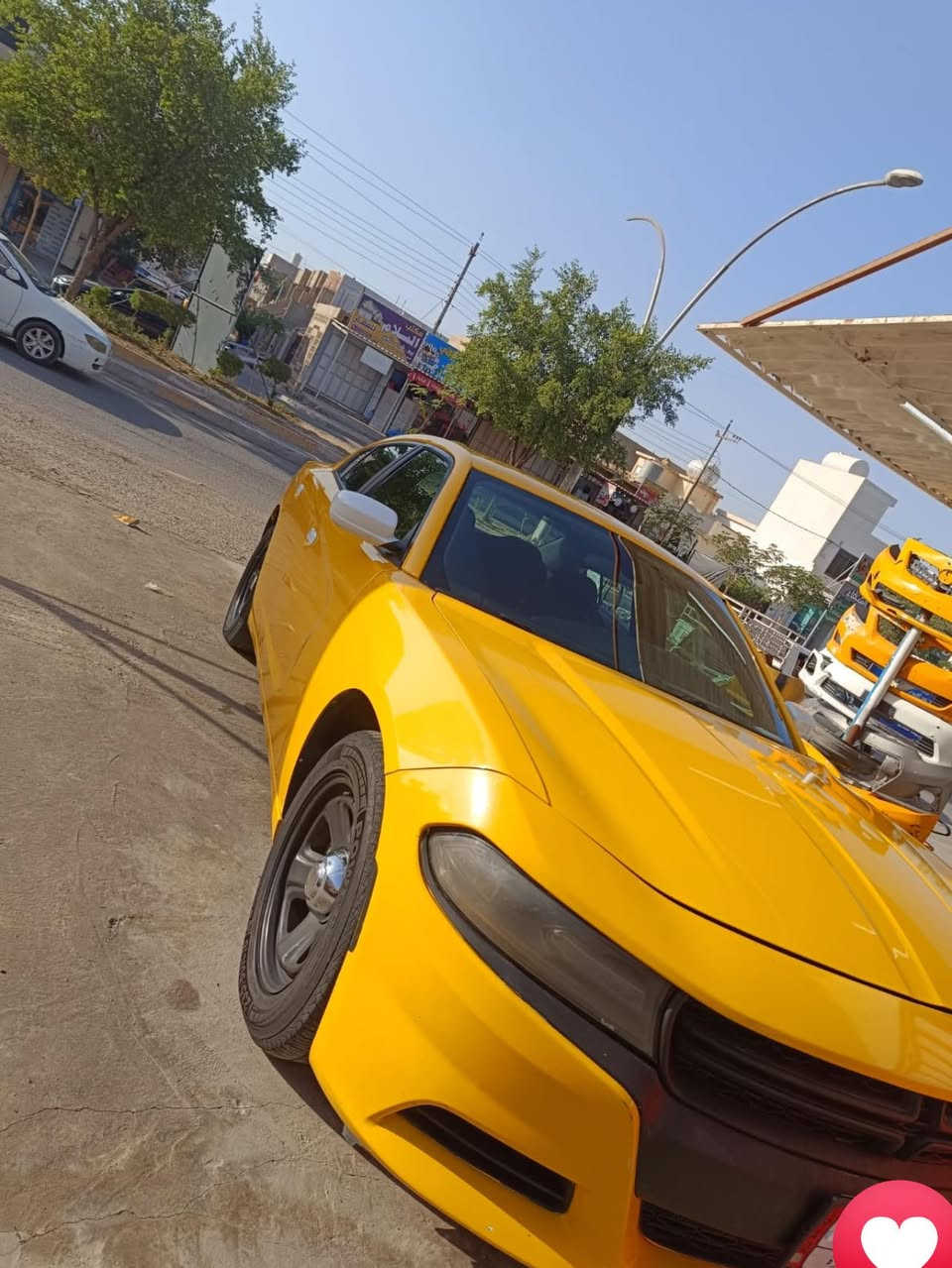 جارجر 2019 اصل رقم بغداد  للبيع السعر 160 رقم صاحب السياره ‭0775 255 0294‬ مكلف بلبيع
