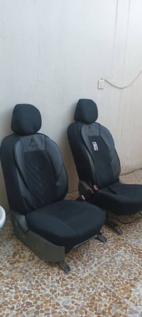 كشنات اكسنت مضلع سعره 40 مستعملات 07507551867
