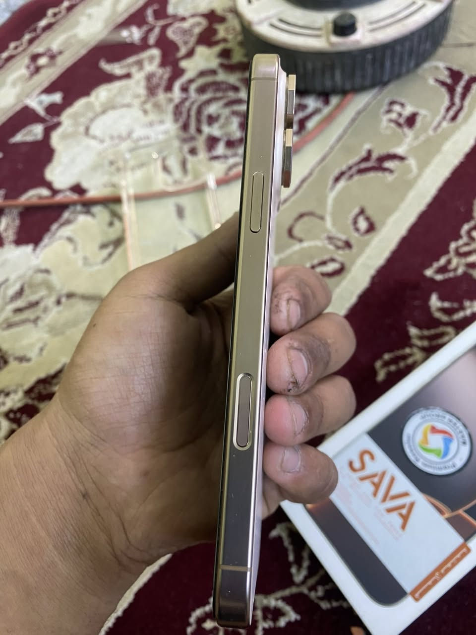 السلام عليكم ايفون 16 برو ماكس
ذاكره 256 كيكا 

بطاريه 🔋100‎%‎ 

نظافه        100‎%‎

اللون ديزيرت ذهبي 

مكان بغداد

جهاز جديد فتحته ع ايدي 

بعده بظمان ماستر 
***********
